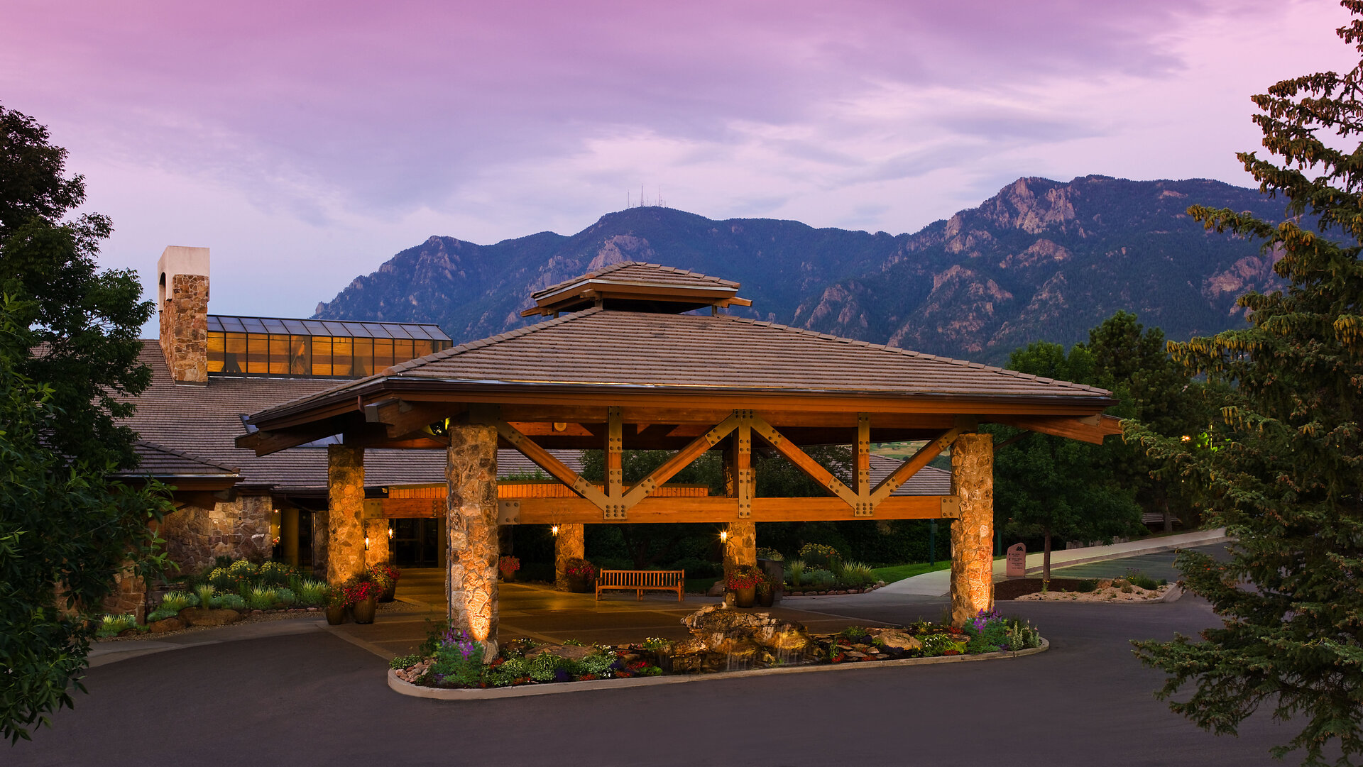 Cheyenne Mountain Resort Entrance