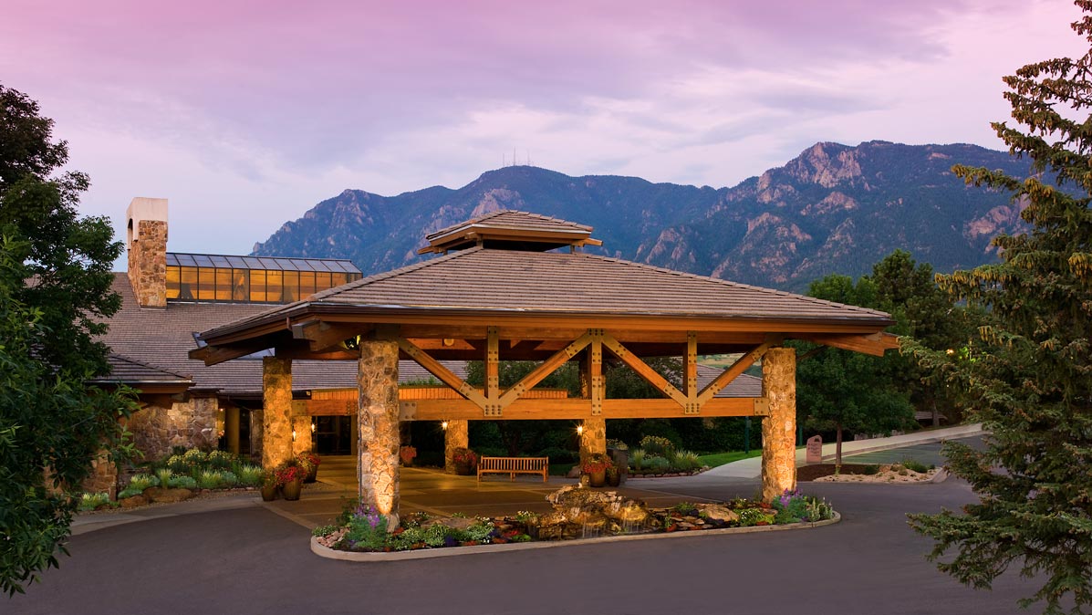 cheyenne mountain resort in fall